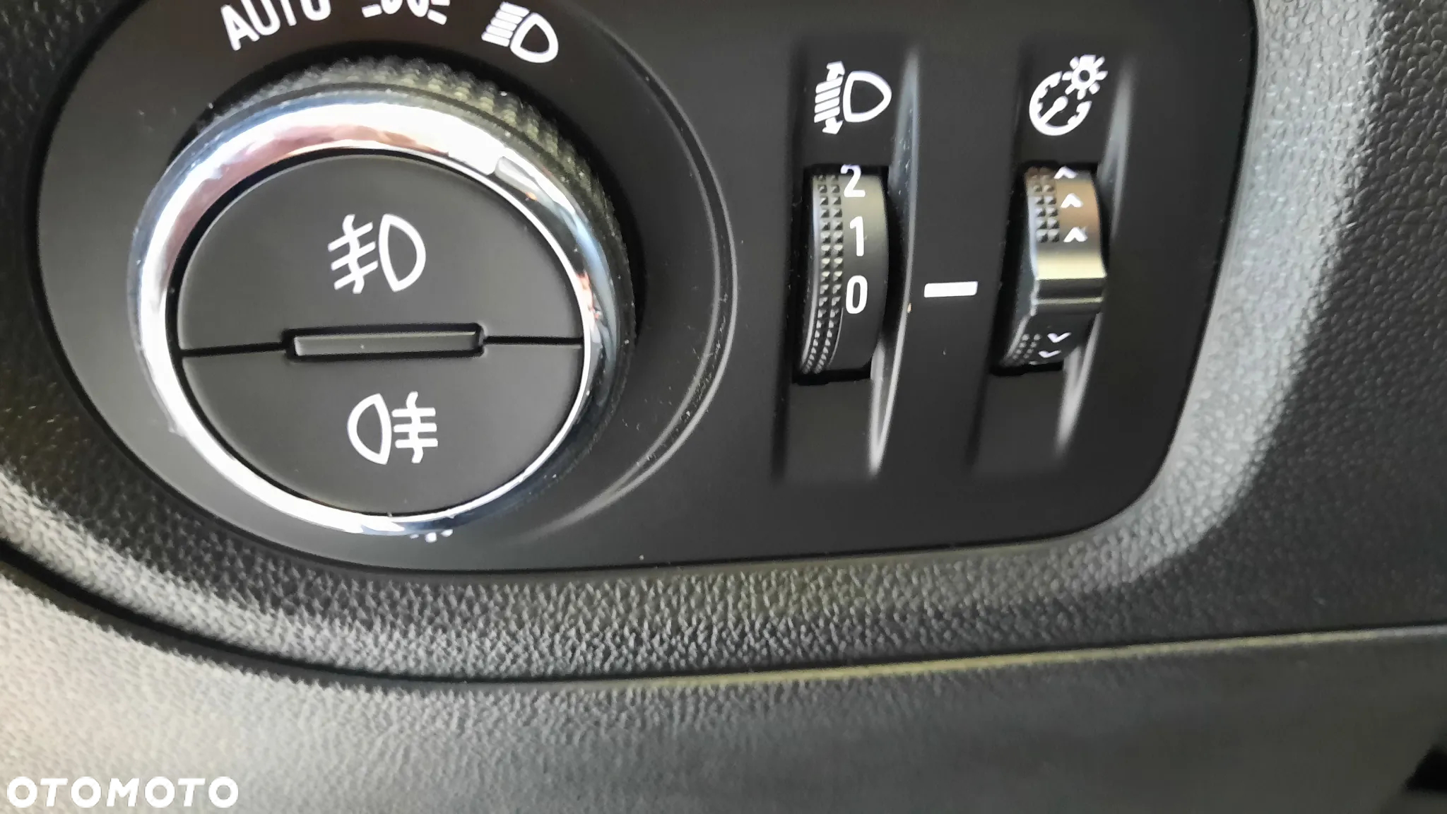Opel Grandland X 1.2 Start/Stop Business INNOVATION - 30
