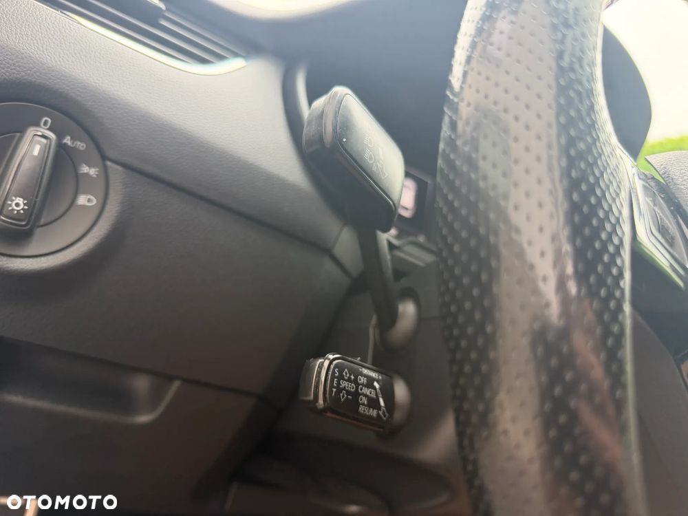 Skoda Octavia 2.0 TDI RS DSG - 31
