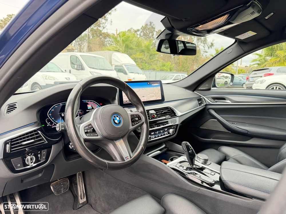 BMW 530 e Pack 50 anos M - 49