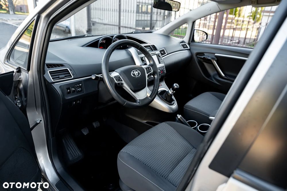 Toyota Verso 1.8 7-Sitzer Executive - 15