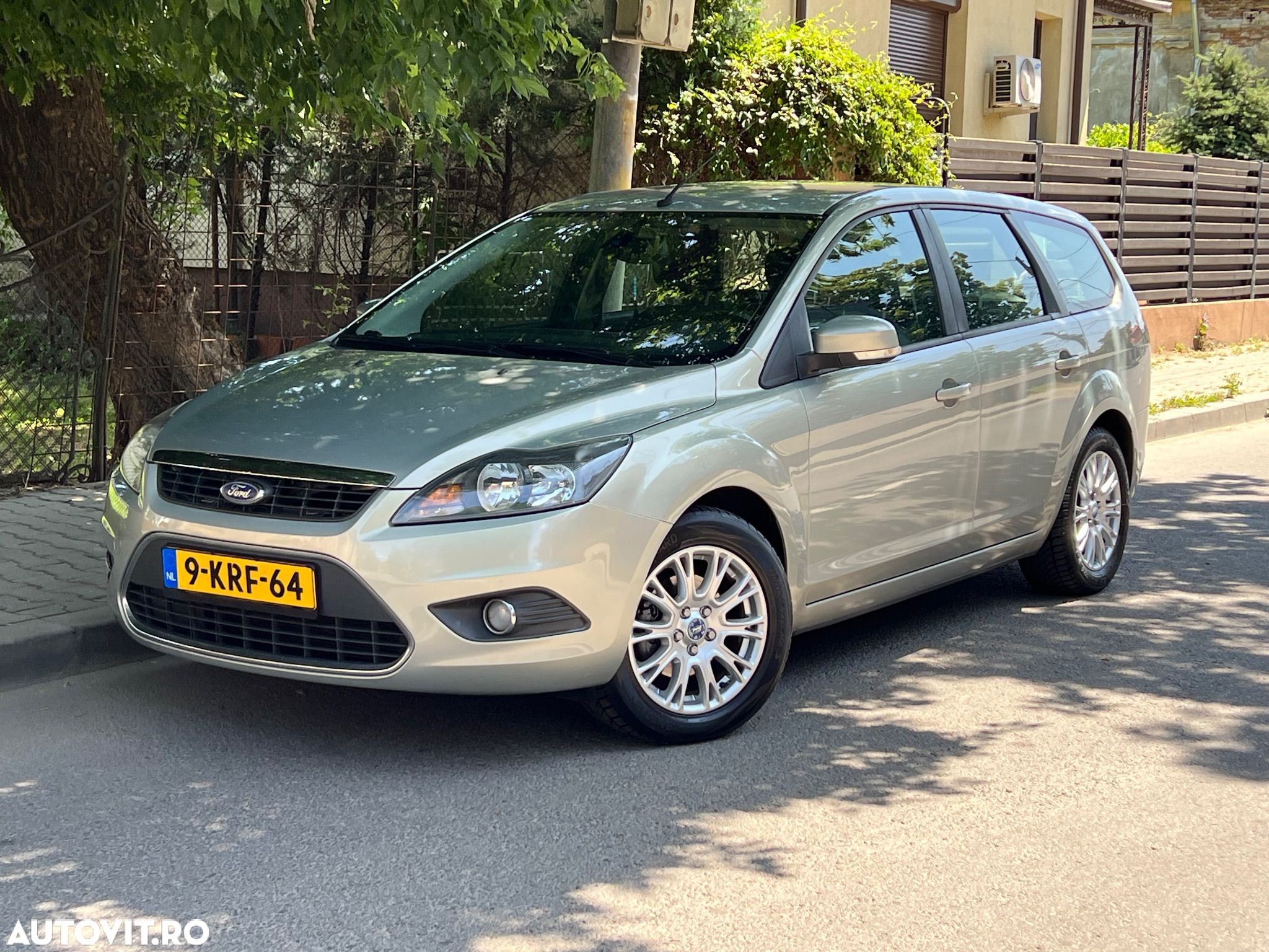 Ford Focus 1.6 Ti-VCT Titanium - 1
