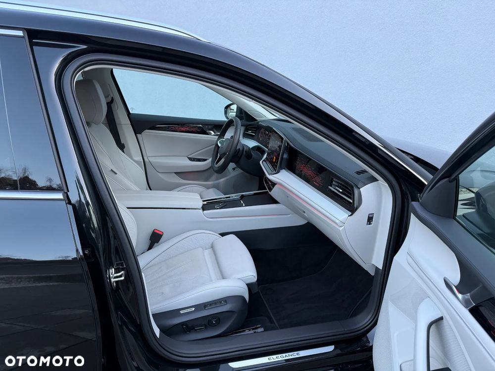 Volkswagen Passat 2.0 TDI SCR Elegance DSG - 14