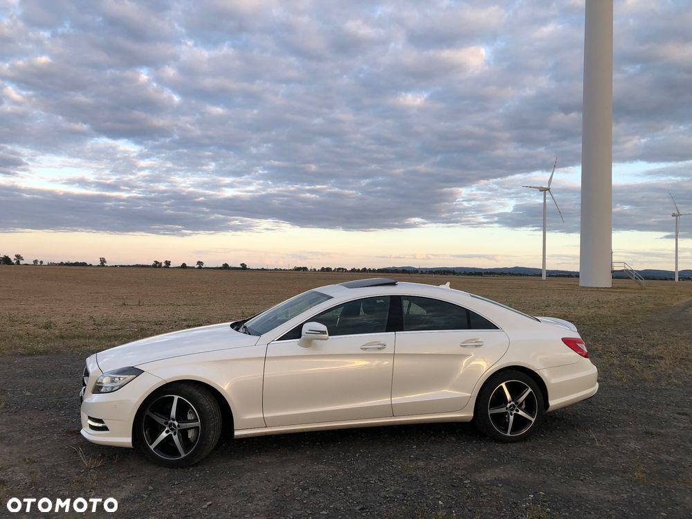 Mercedes-Benz CLS 500 4-Matic 7G-TRONIC - 32