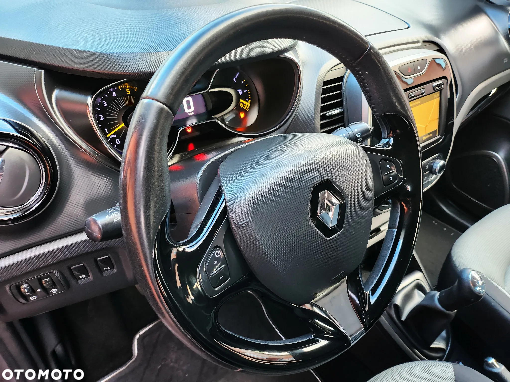 Renault Captur - 18