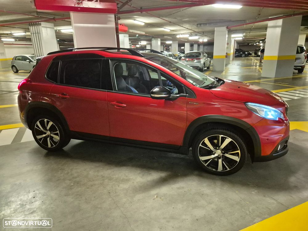 Peugeot 2008 1.6 BlueHDi GT Line - 11