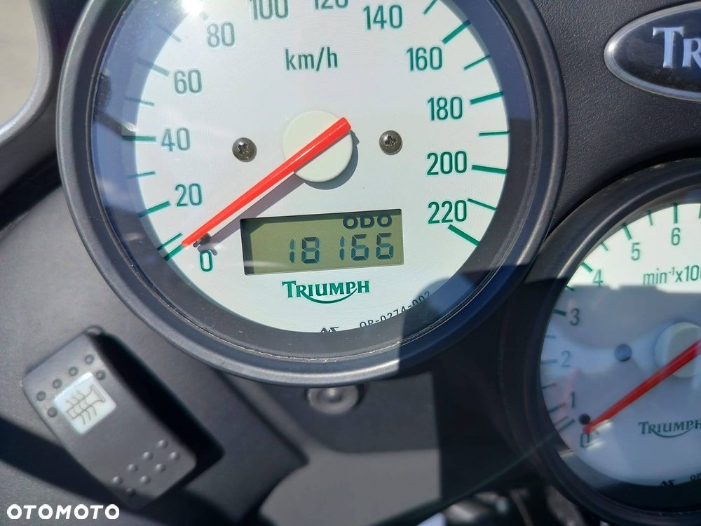 Triumph Tiger - 2