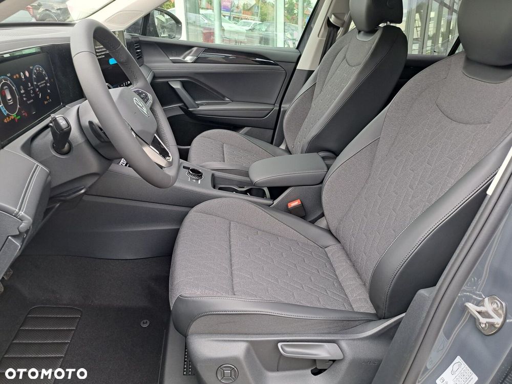 Volkswagen Tiguan - 14