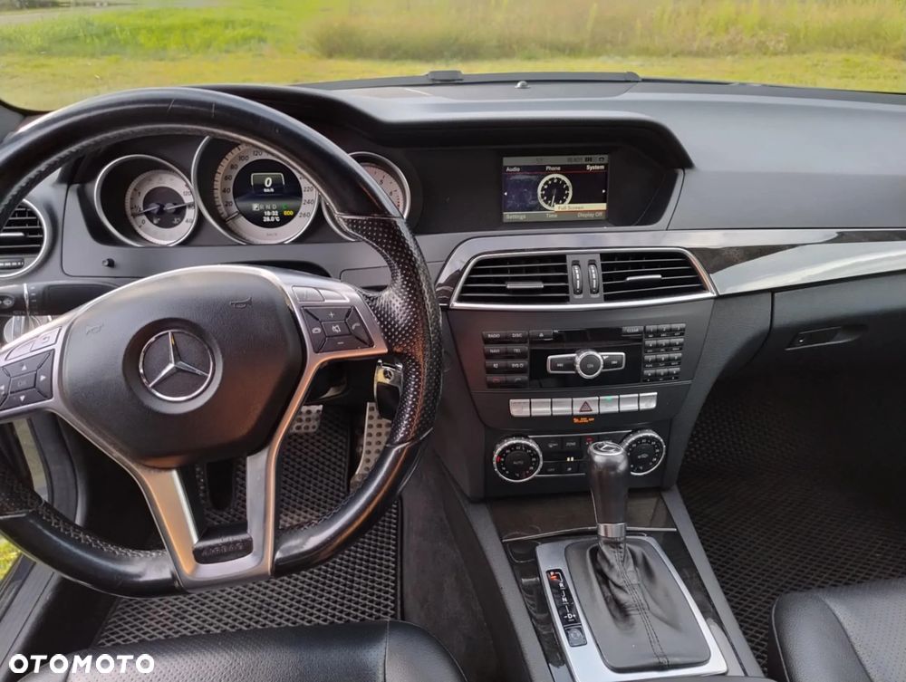 Mercedes-Benz Klasa C 350 4Matic (BlueEFFICIENCY) 7G-TRONIC Avantgarde - 19