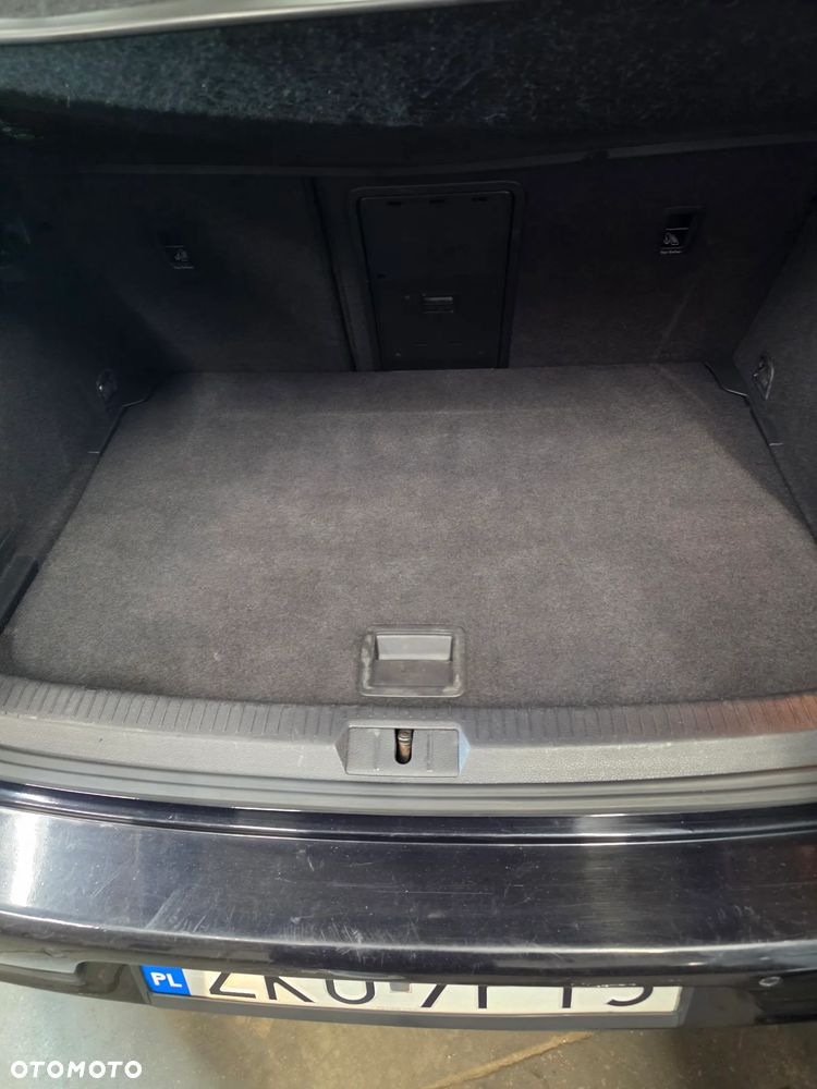 Volkswagen Golf - 16