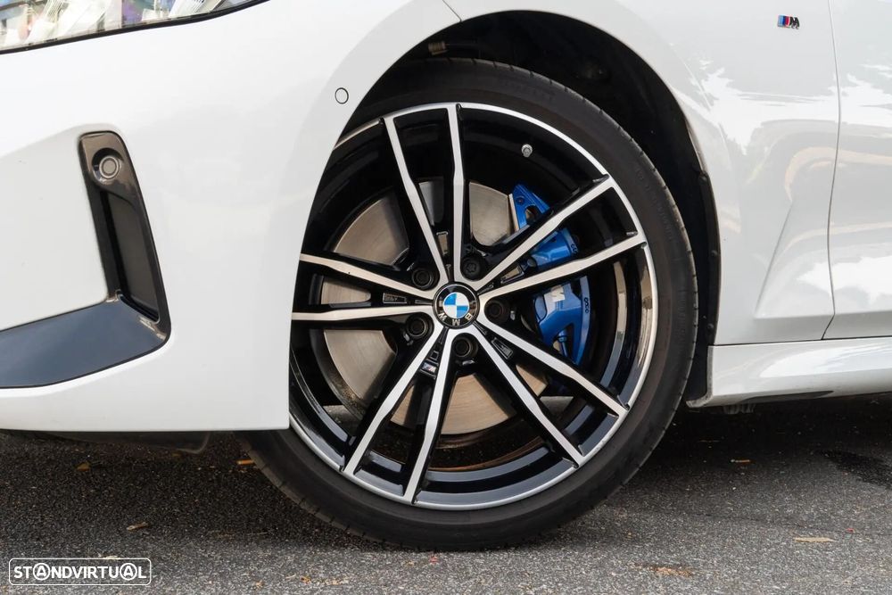 BMW 318 d Pack Desportivo M Pro Auto - 36