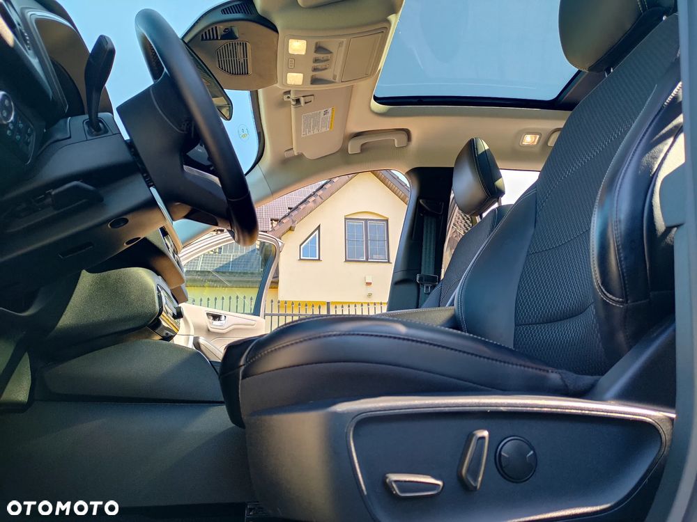 Ford Kuga - 21