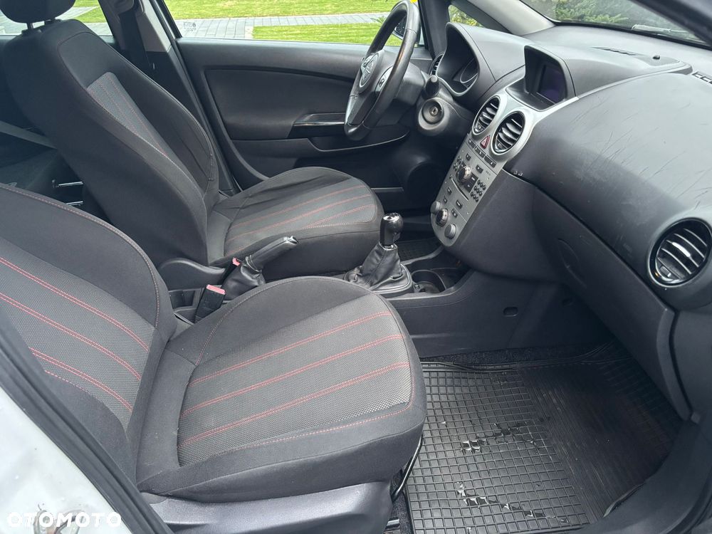 Opel Corsa 1.4 16V Sport - 22