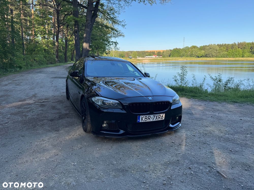 BMW Seria 5 535i xDrive Sport-Aut - 2