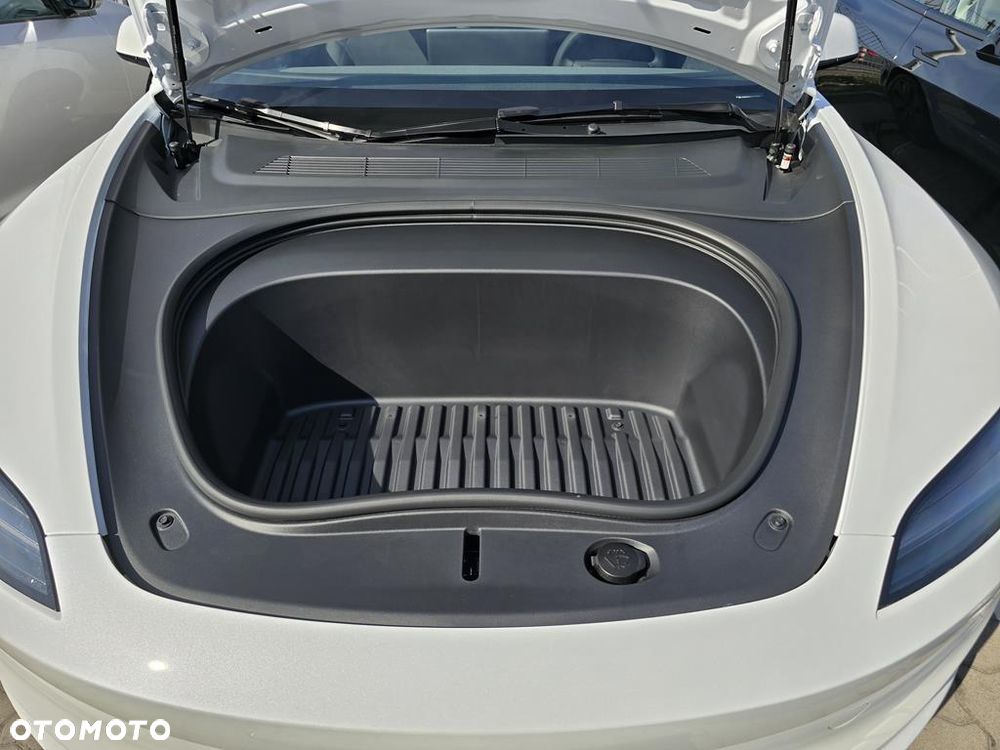 Tesla Model 3 Long Range AWD - 22