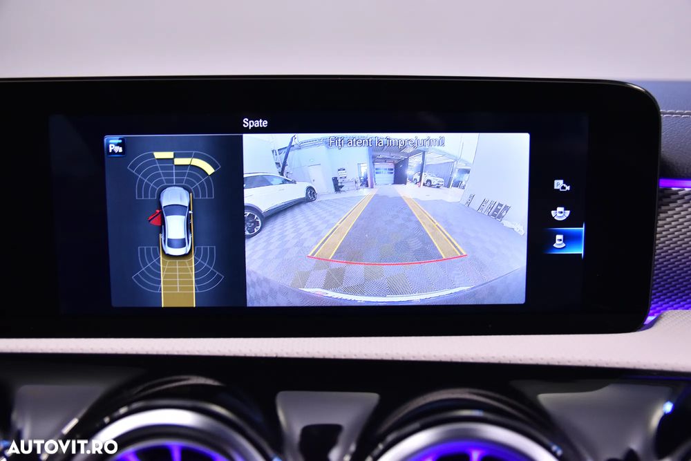 Mercedes-Benz CLA 180 7G-DCT - 24