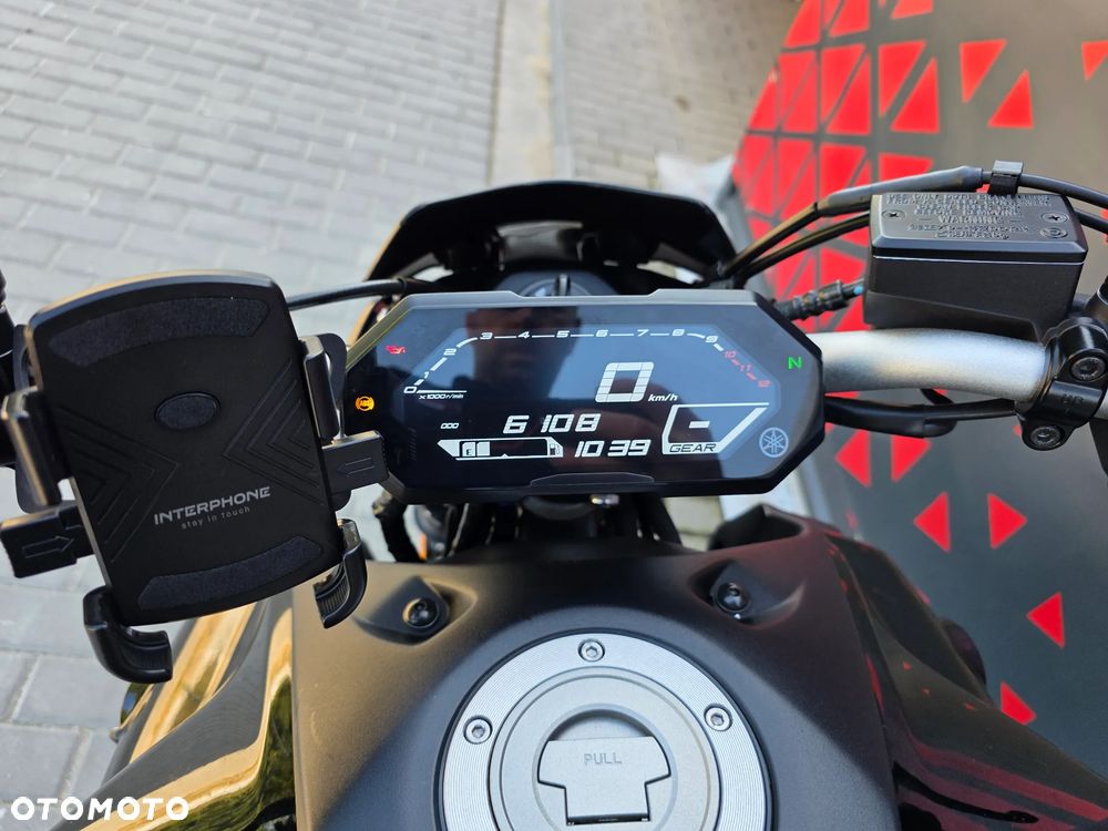 Yamaha MT - 18