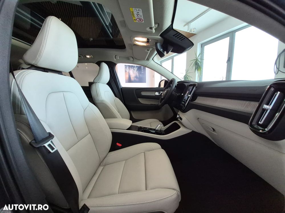 Volvo XC 40 B3 AT FWD MHEV Plus Dark - 20