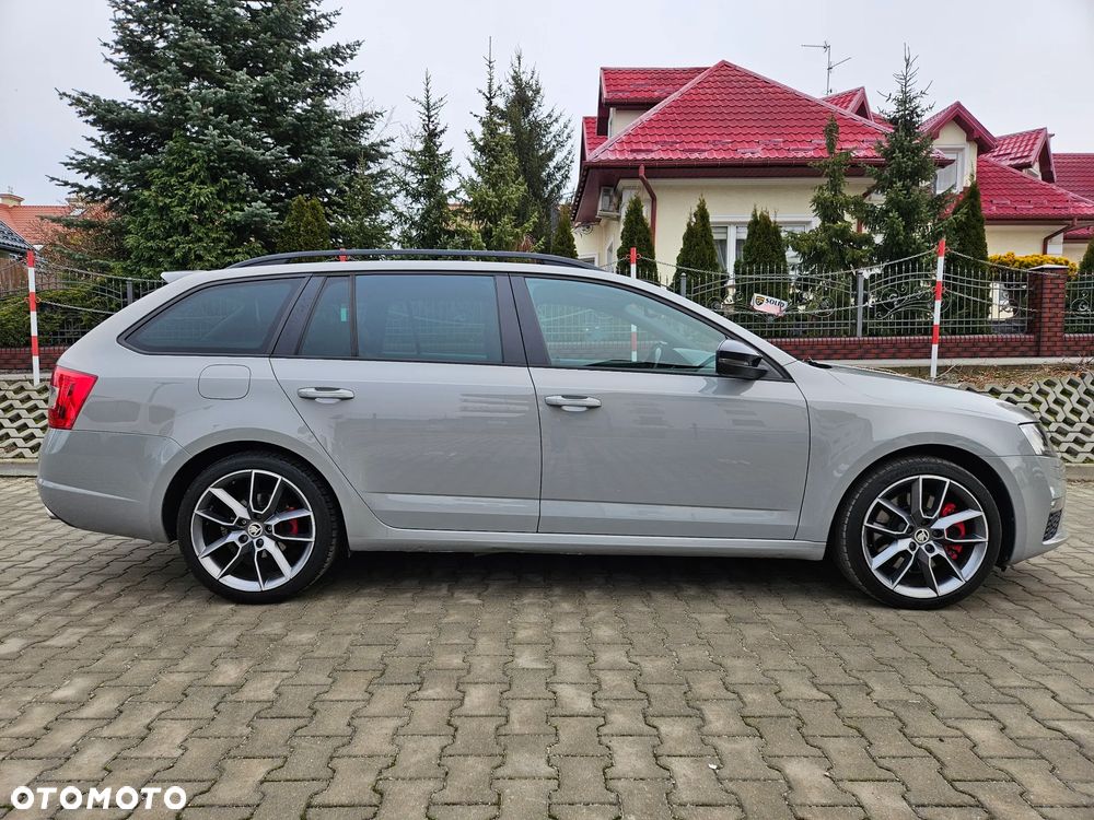 Skoda Octavia 2.0 TSI RS - 6