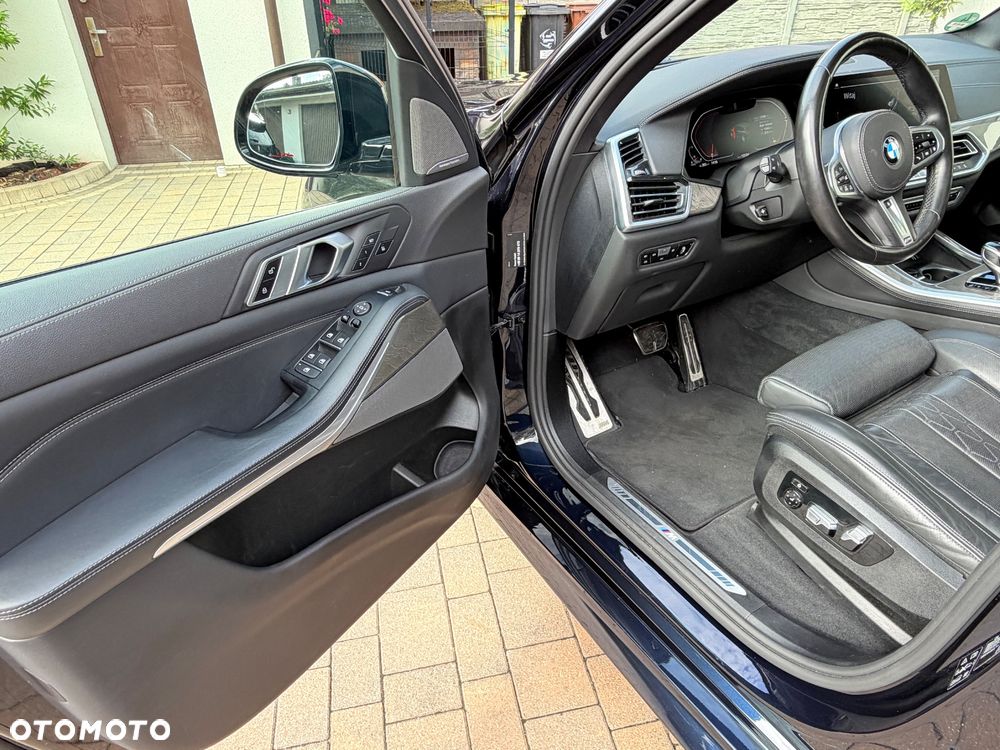 BMW X5 xDrive40d - 25