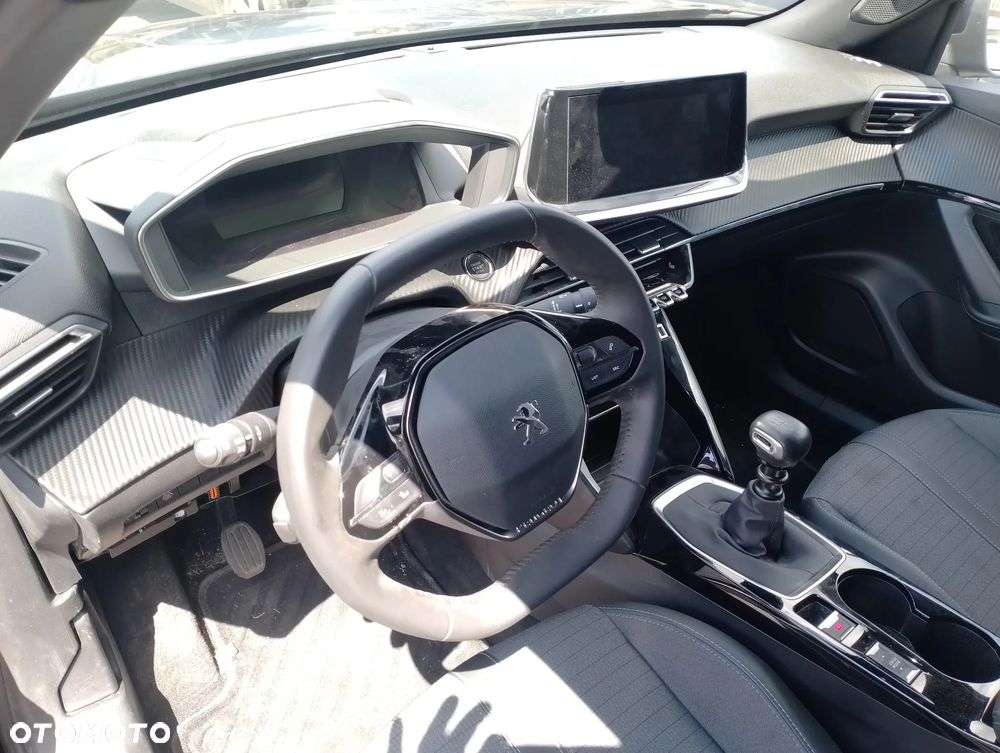 Peugeot 2008 PureTech 130 GT - 5