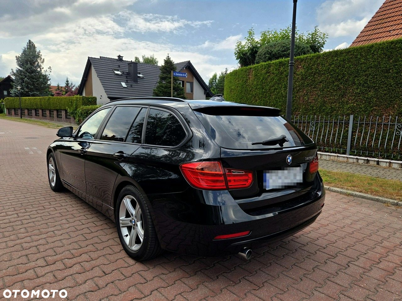 BMW Seria 3 320d DPF Touring - 4