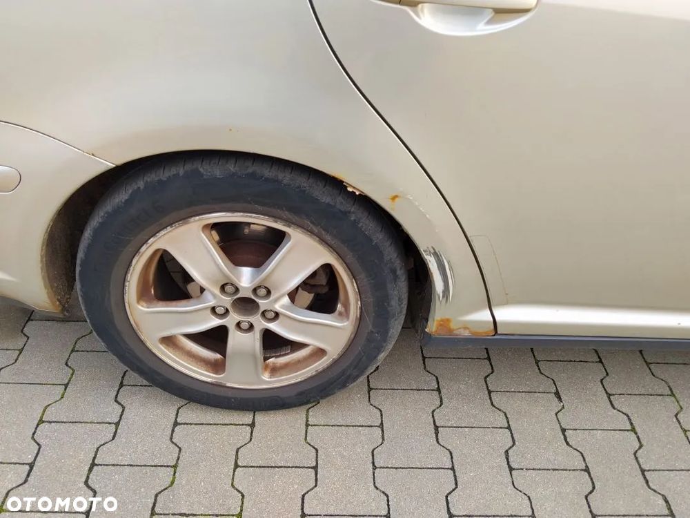 Toyota Avensis 1.8 VVT-i Sol - 8