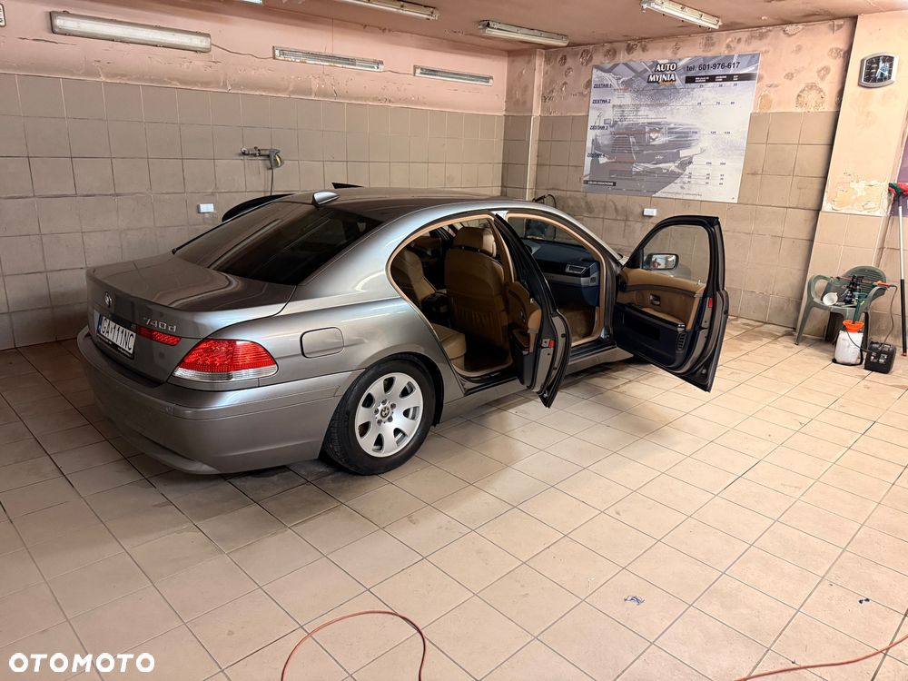 BMW Seria 7 - 40