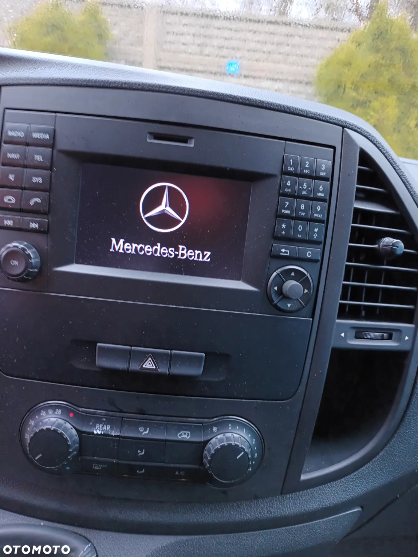 Mercedes-Benz Vito - 15