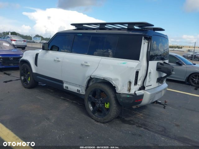Land Rover Defender 110 P300 S - 3
