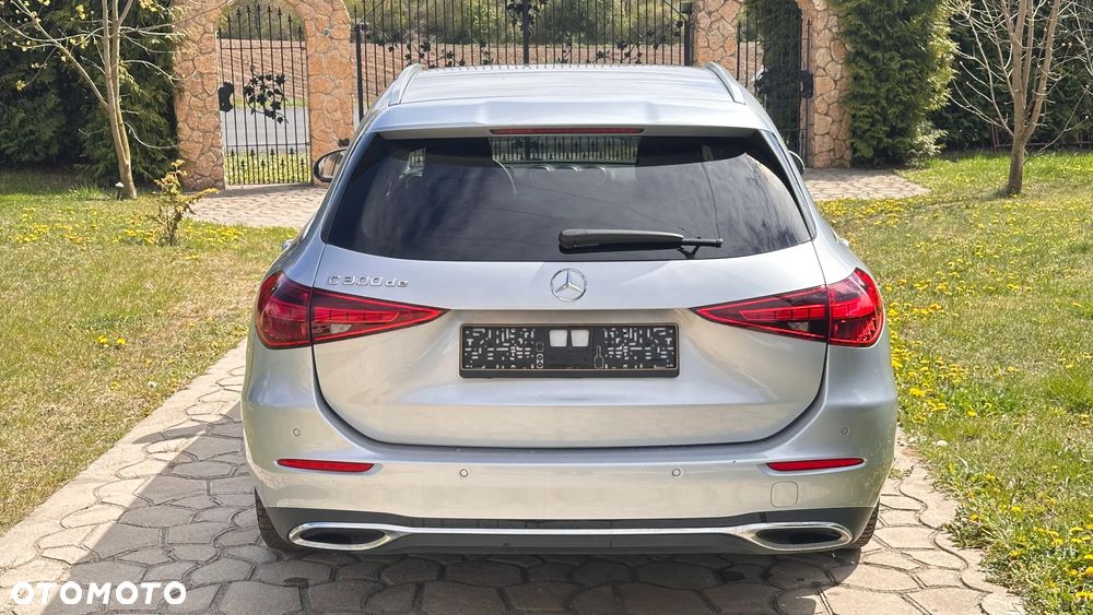 Mercedes-Benz Klasa C 300 de PHEV 4-Matic Avantgarde - 6