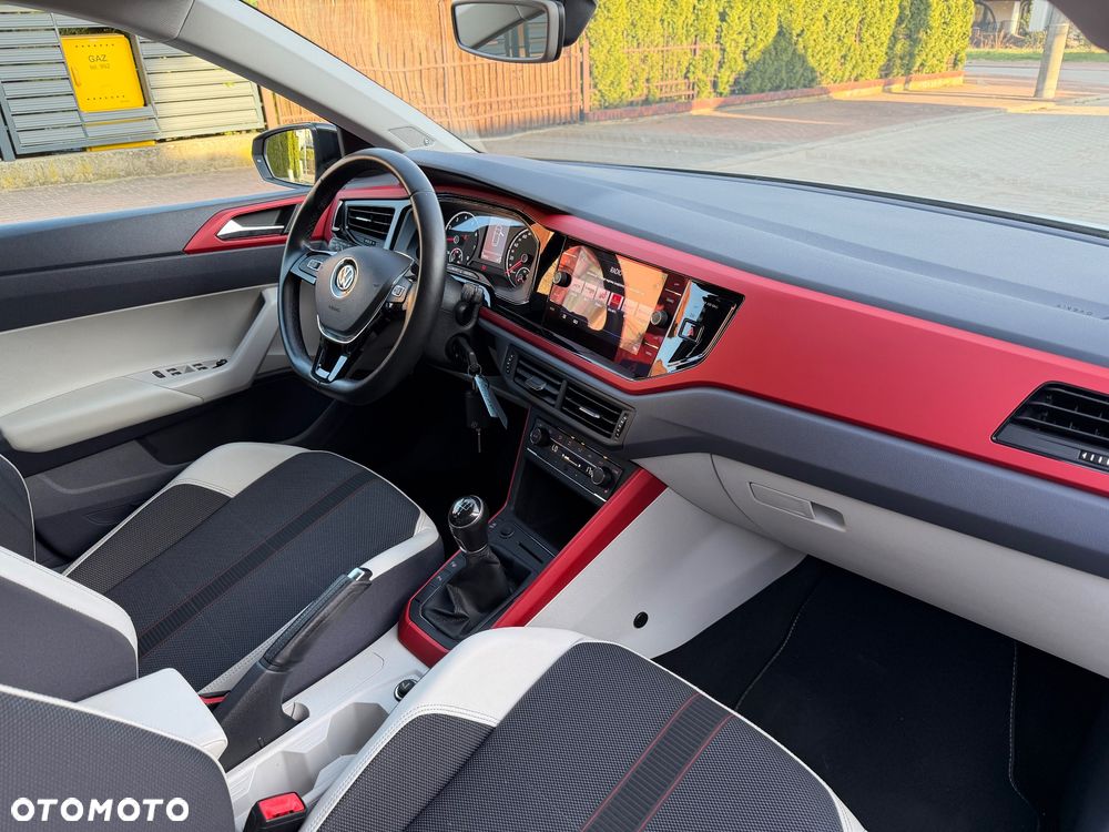 Volkswagen Polo - 8