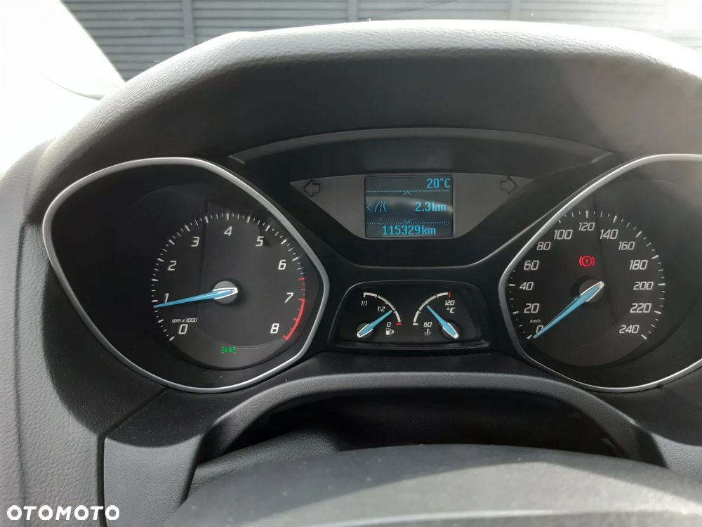 Ford Focus 1.6 Trend Sport - 15
