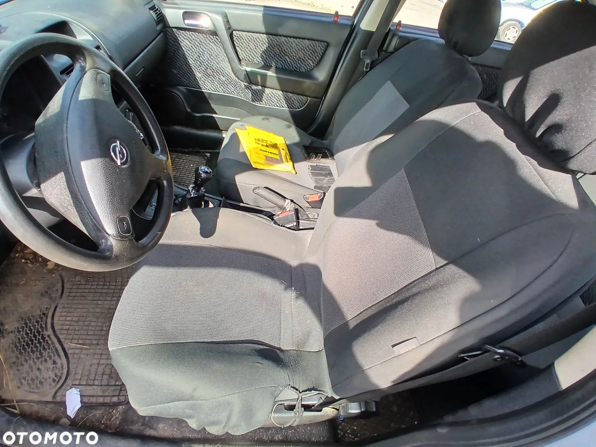 opel astra G HB fotel fotele kanapa deska kokpit podsufitka boczek boczki klamka podłokietnik licznik - 5