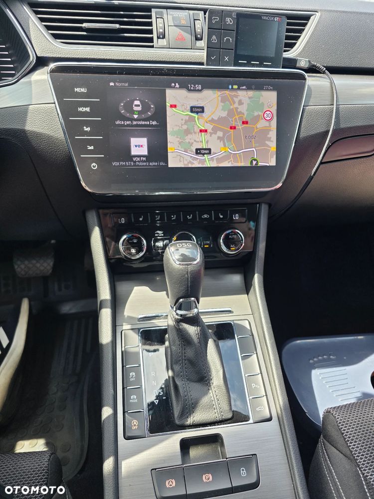 Skoda Superb 2.0 TDI SCR Style DSG - 21
