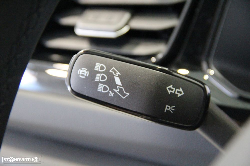 VW T-Roc 1.5 TSI Black Style DSG - 13