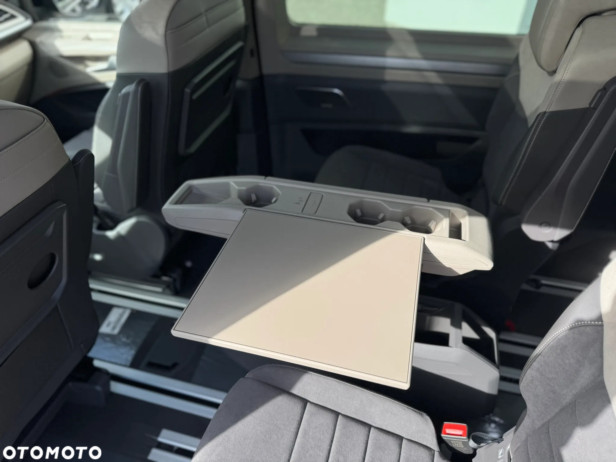 Volkswagen Multivan 2.0 TSI L2 Style DSG - 24