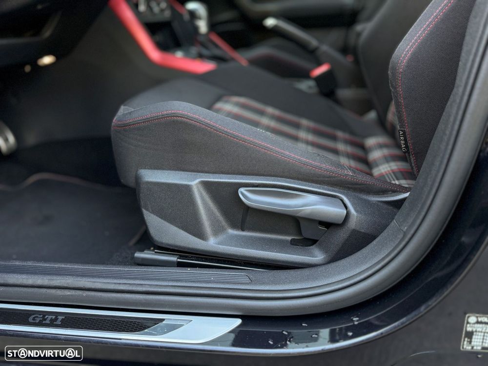 VW Polo 2.0 TSI GTI DSG - 27