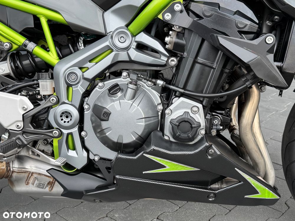 Kawasaki Z 900 - 16