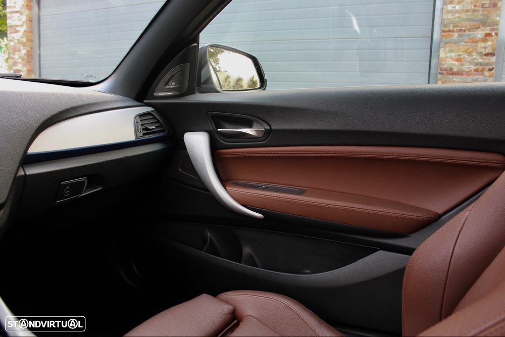 BMW 225 d Cabrio Pack M Auto - 42