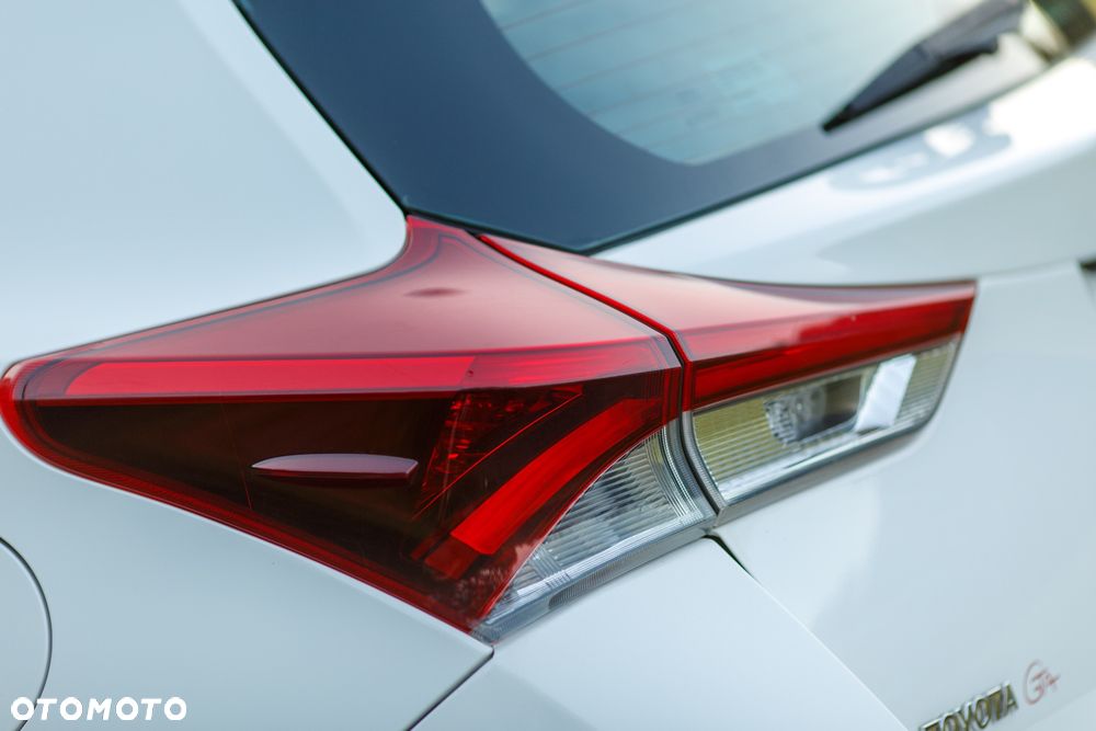 Toyota Auris Hybrid 135 Active - 8