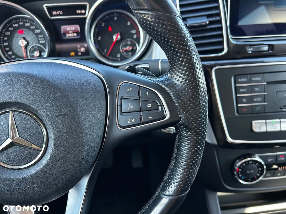 Mercedes-Benz GLE - 17