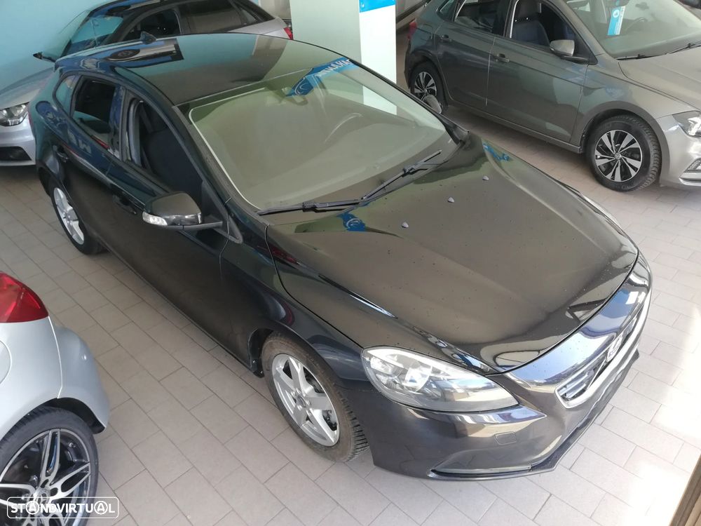 Volvo V40 D2 Momentum - 8