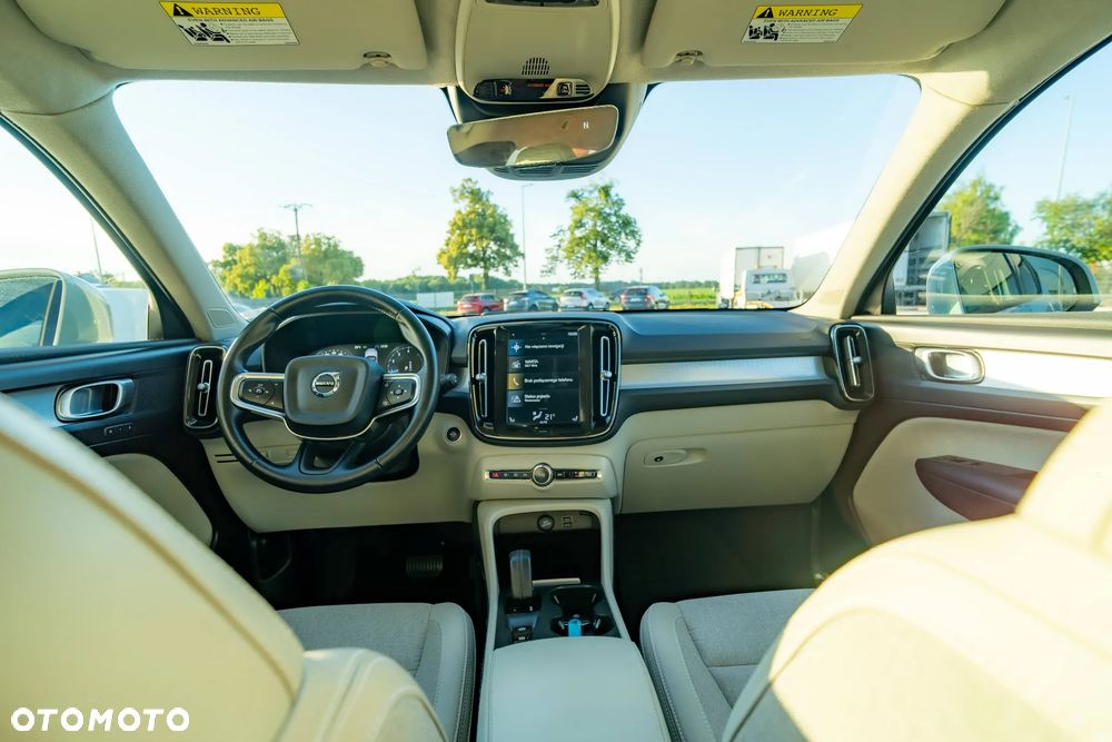 Volvo XC 40 - 30