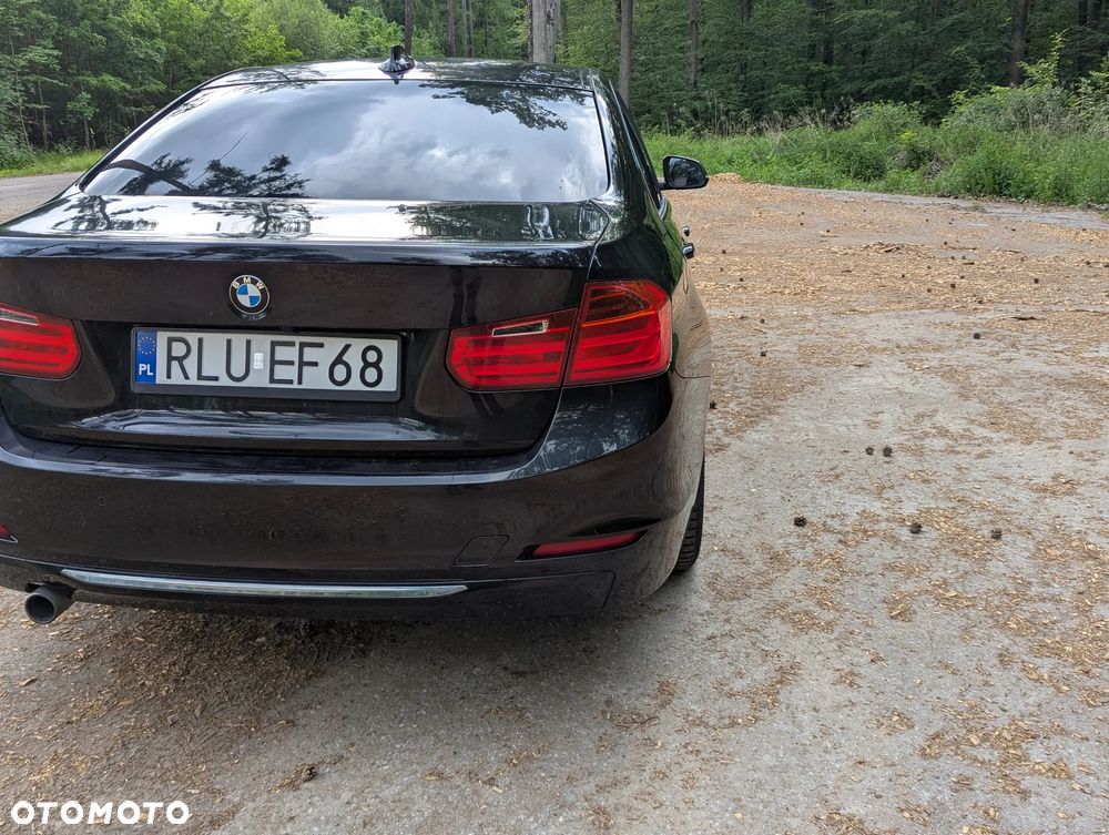 BMW Seria 3 320d - 4