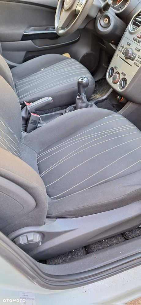 Opel Corsa 1.3 CDTI Enjoy - 19