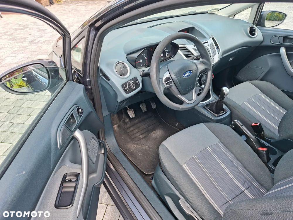 Ford Fiesta 1.4 Champions Edition - 9