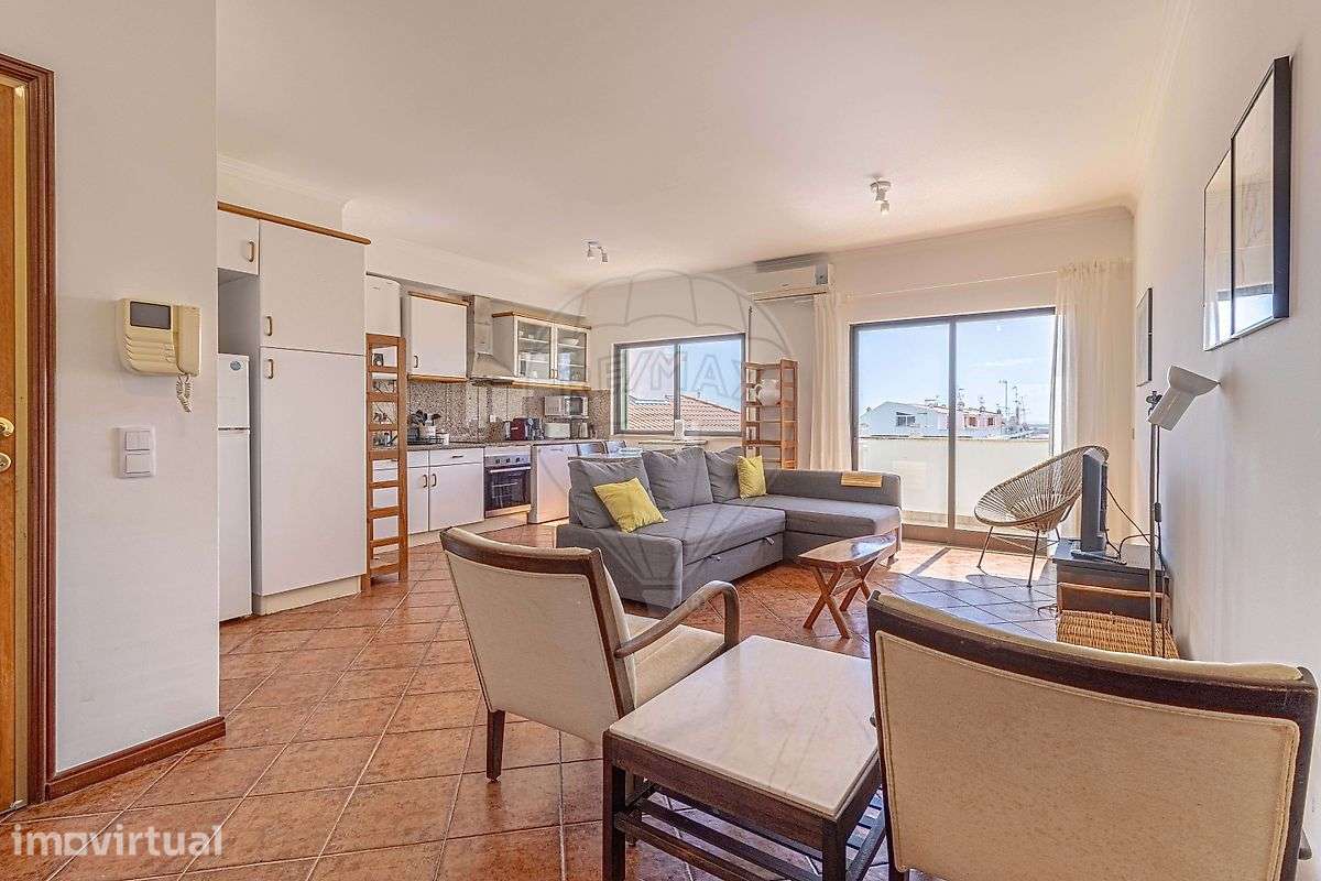 Apartamento T1 para arrendamento - Grande imagem: 2/15