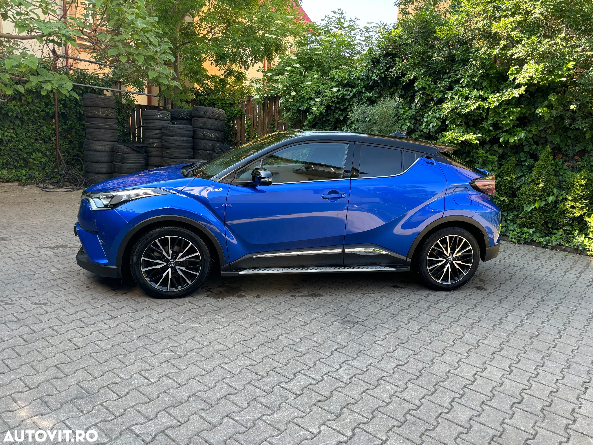 Toyota C-HR 1.8 HSD 122 CP 4x2 CVT C-lassy bi-tone - 2