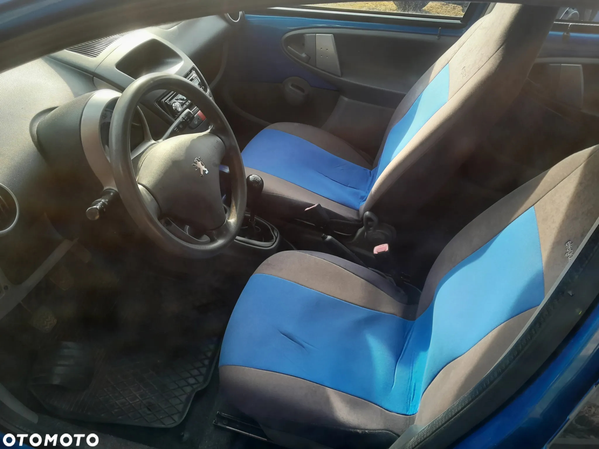 Peugeot 107 1.4 HDI Trendy - 6
