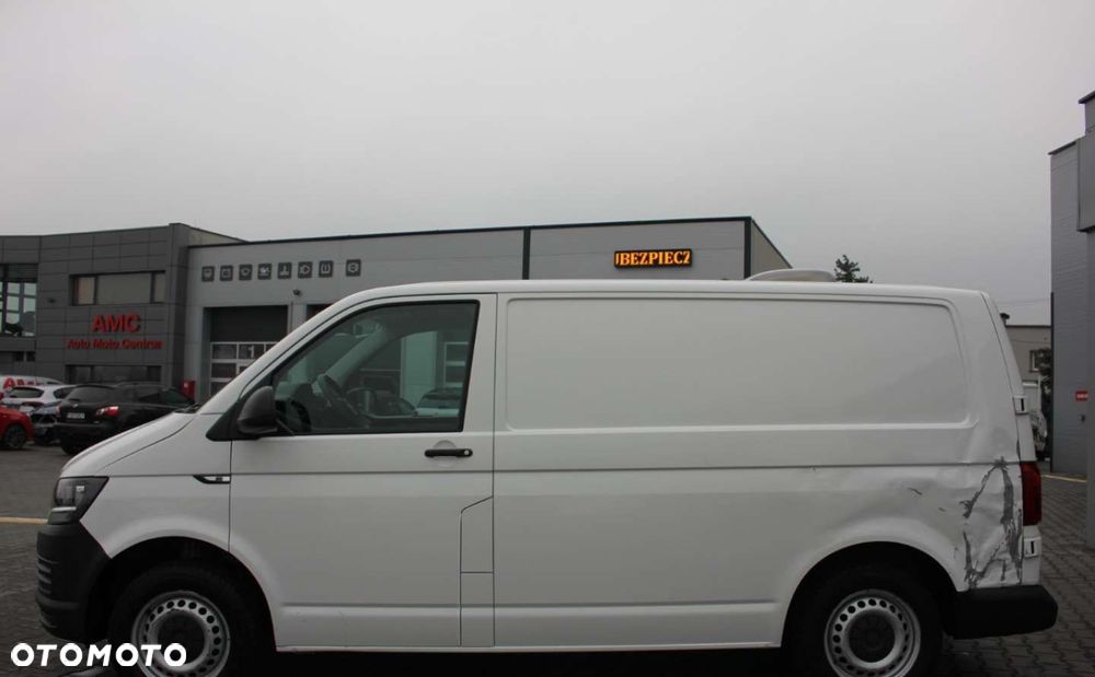 Volkswagen Transporter - 12